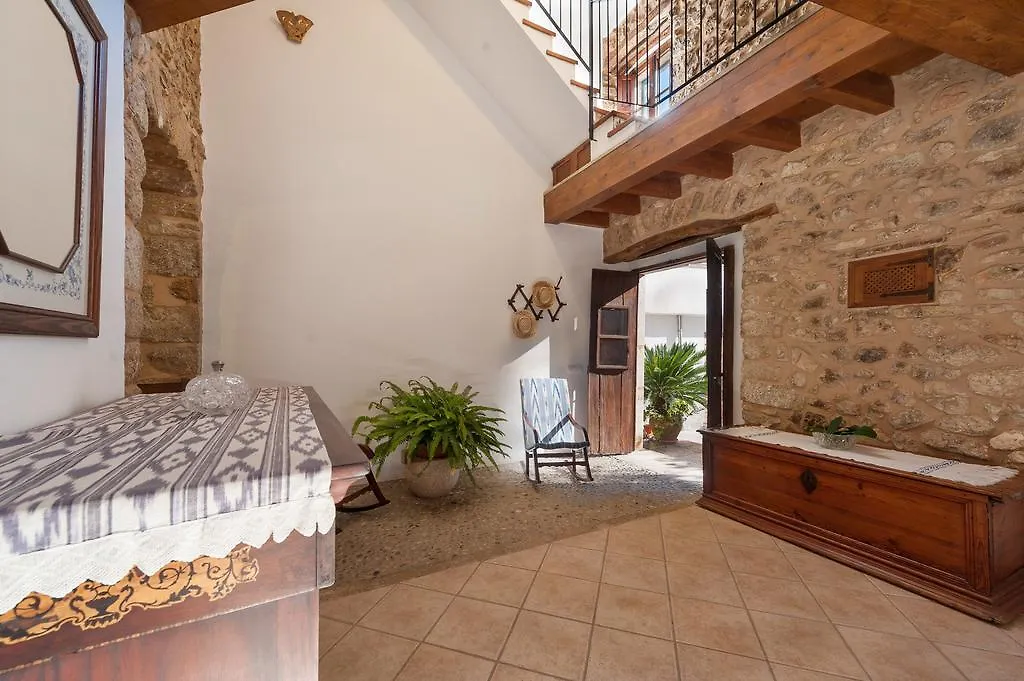 Ca N'Abrines Villa Lloseta