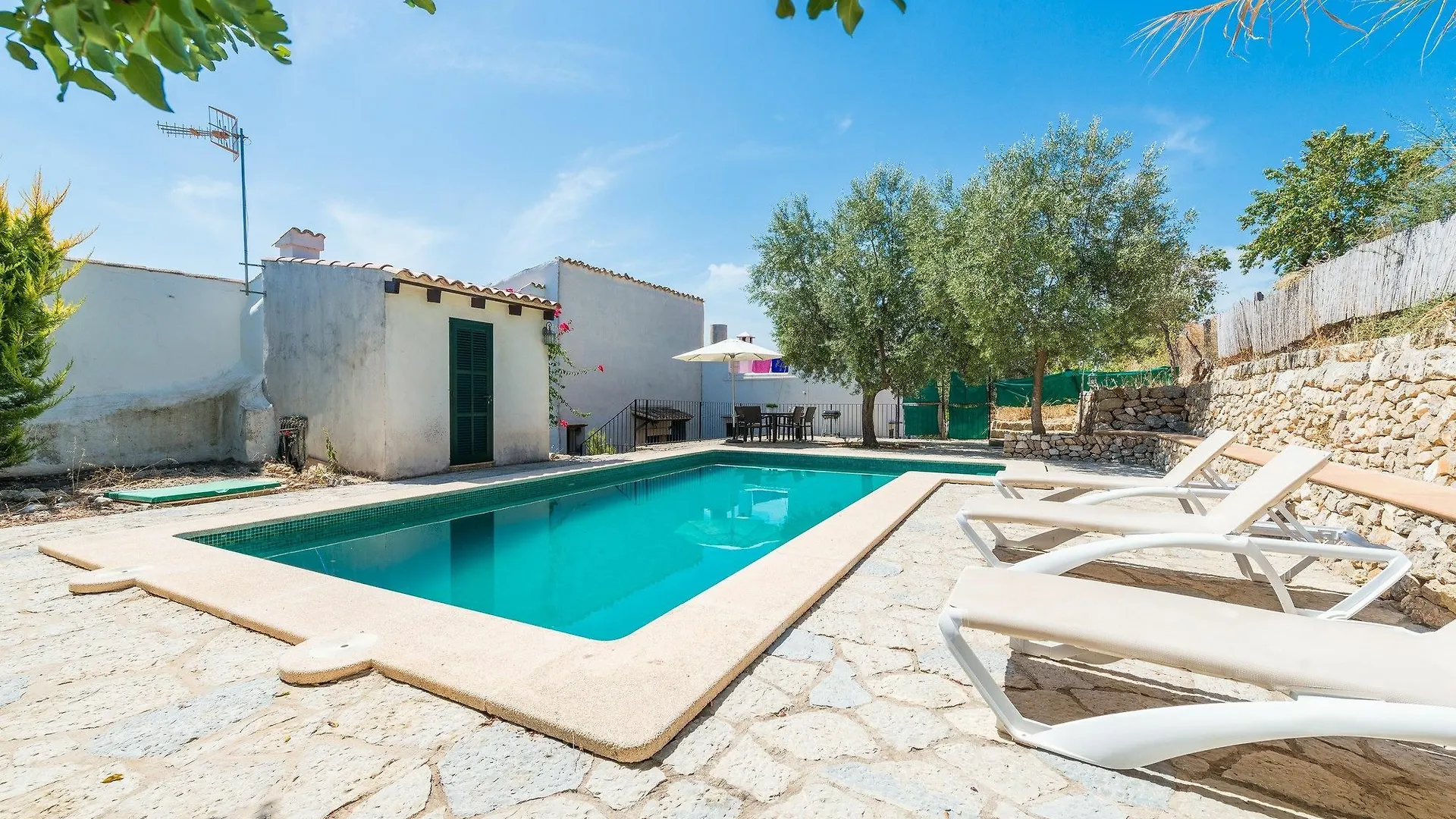 Ca N'Abrines Villa Lloseta